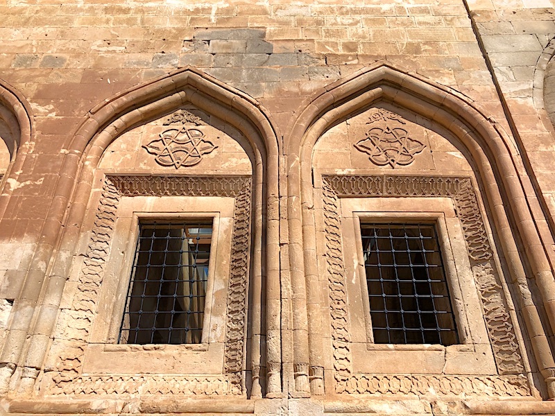 İshak Paşa Sarayı Mimarisi