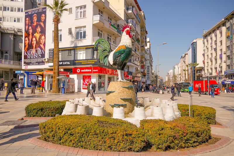 Çınar Meydanı & Horoz Heykeli