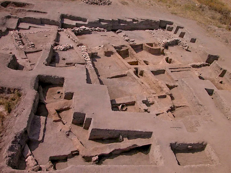 Batı Anadolu'nun İlk Şehir Yerleşimi Küllüoba Höyüğü